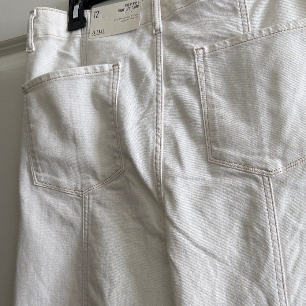 a.n.a Cream Ankle Pants and Vest Set - Picture 11 of 12